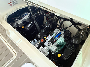 Sea Ray Sundancer 370 57 2027 Sea Ray Sundancer 370 58