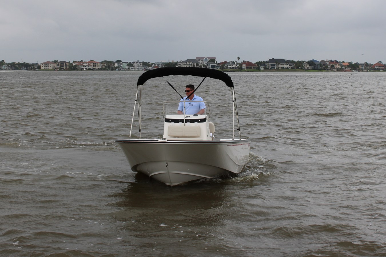 2026 Boston Whaler 190 Montauk 9