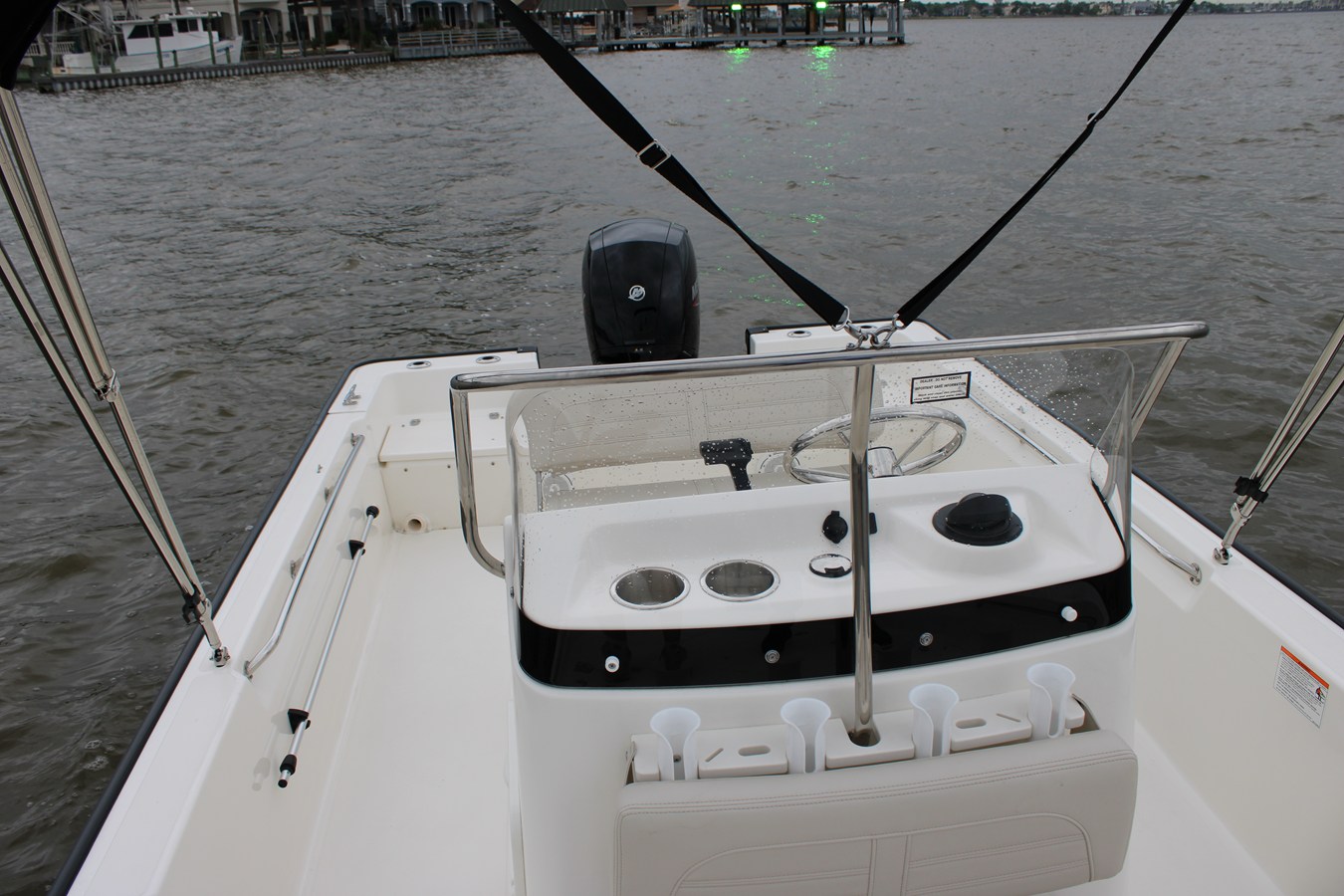 2026 Boston Whaler 190 Montauk 21