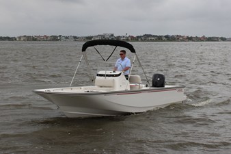 2026 Boston Whaler 190 Montauk 10