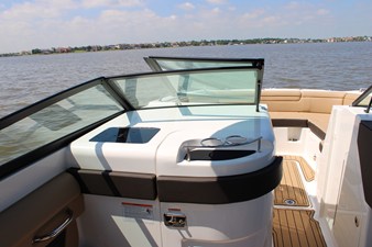 Sea Ray SDX 290 42 2026 Sea Ray SDX 290 43