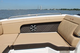 Sea Ray SDX 290 46 2026 Sea Ray SDX 290 47