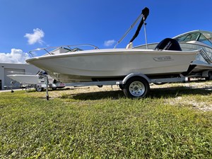 Boston Whaler 160 Super Sport 1 2027 Boston Whaler 160 Super Sport 2