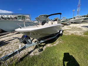 2027 Boston Whaler 160 Super Sport 9