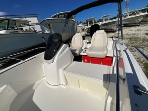 2027 Boston Whaler 160 Super Sport 10