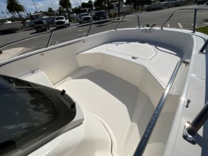 2027 Boston Whaler 160 Super Sport 17