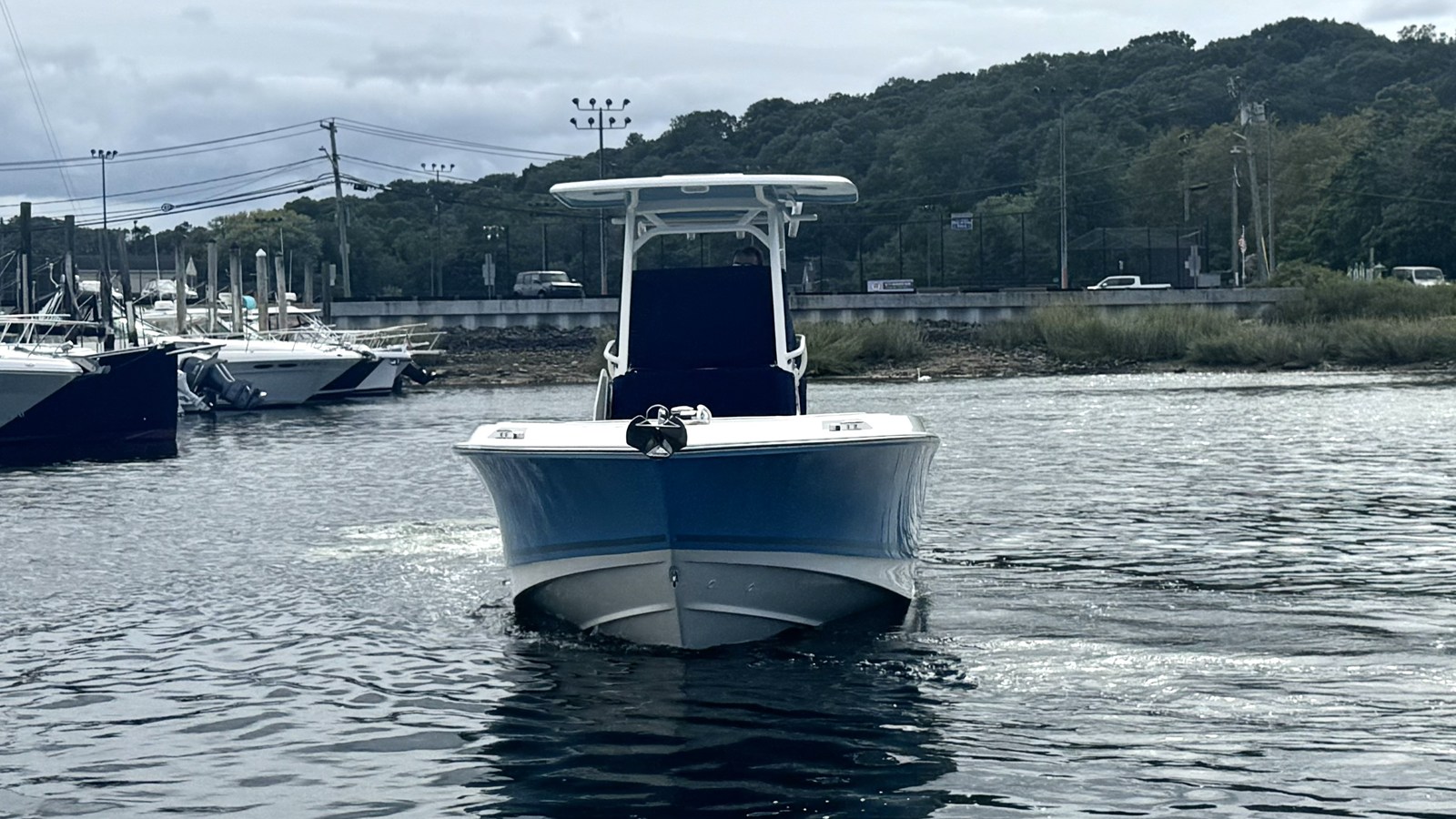 2026 Boston Whaler 230 Outrage 2