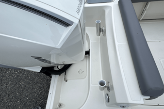 2026 Boston Whaler 230 Outrage 7