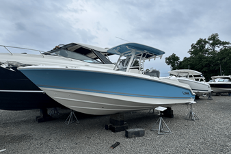 2026 Boston Whaler 230 Outrage 56
