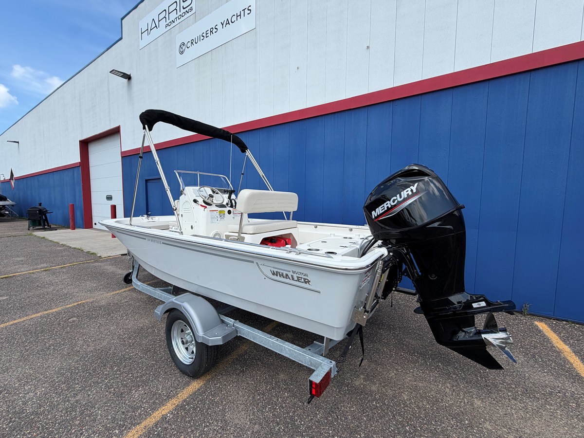 2027 Boston Whaler 150 Montauk 5