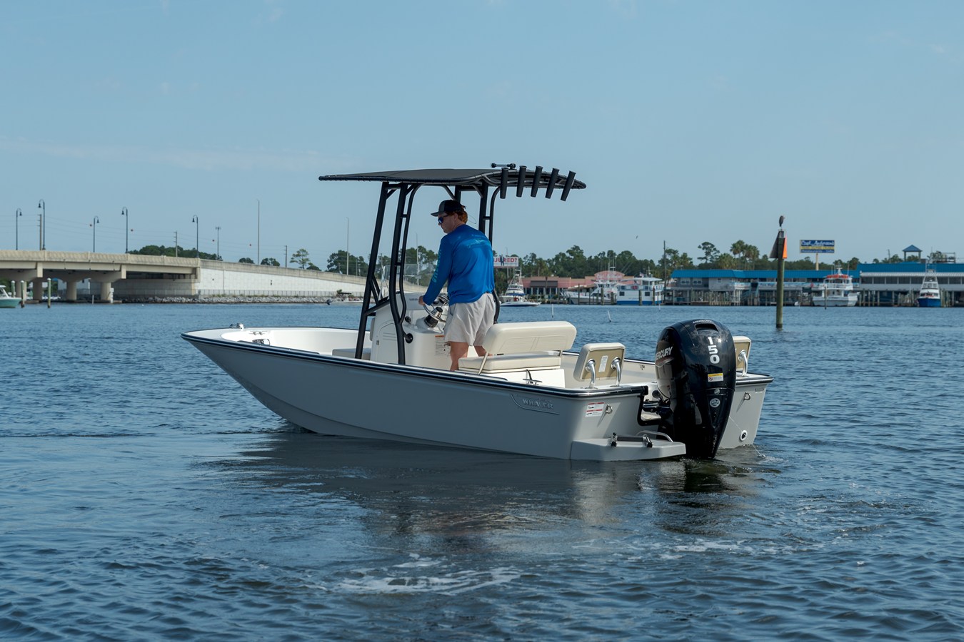 2026 Boston Whaler 190 Montauk 2