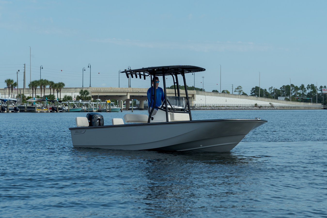 2026 Boston Whaler 190 Montauk 6