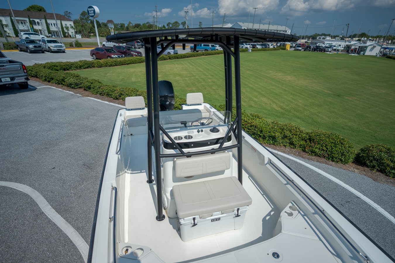 2026 Boston Whaler 190 Montauk 13