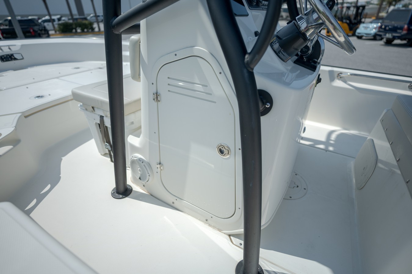 2026 Boston Whaler 190 Montauk 14
