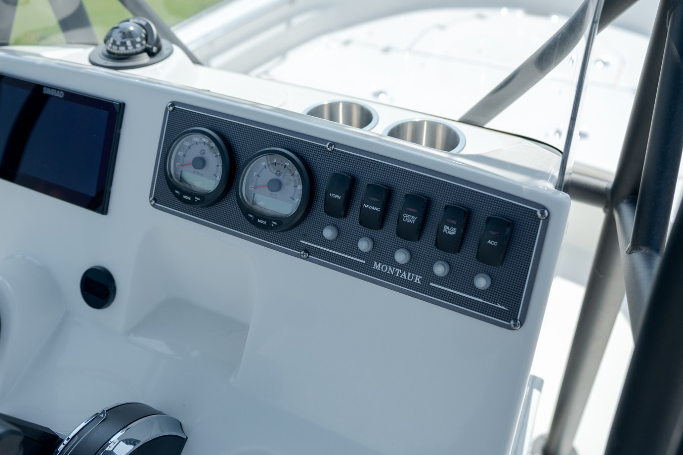 2026 Boston Whaler 190 Montauk 18