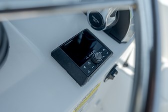 2026 Boston Whaler 190 Montauk 20