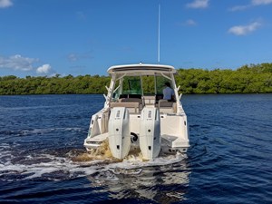 Boston Whaler 330 Vantage 2 2027 Boston Whaler 330 Vantage 3