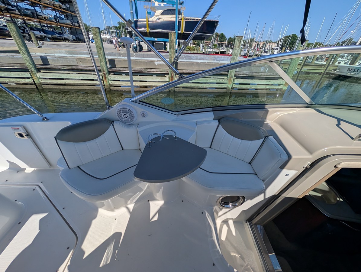 2007 Sea Ray 240 SUNDANCER 27