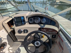 2007 Sea Ray 240 SUNDANCER 23