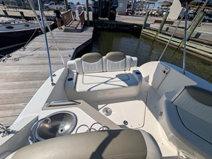 2007 Sea Ray 240 SUNDANCER 28