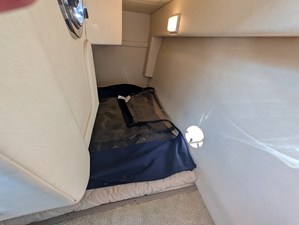 2007 Sea Ray 240 SUNDANCER 33