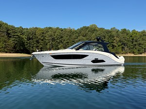 Sea Ray 370 SUNDANCER OUTBOARD 11 2022 Sea Ray 370 SUNDANCER OUTBOARD 12