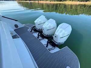 Sea Ray 370 SUNDANCER OUTBOARD 19 2022 Sea Ray 370 SUNDANCER OUTBOARD 20