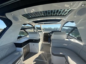 Sea Ray 370 SUNDANCER OUTBOARD 25 2022 Sea Ray 370 SUNDANCER OUTBOARD 26