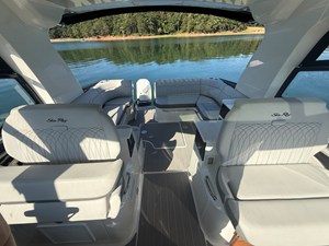 Sea Ray 370 SUNDANCER OUTBOARD 40 2022 Sea Ray 370 SUNDANCER OUTBOARD 41
