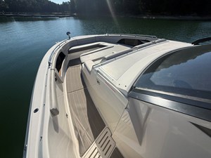 Sea Ray 370 SUNDANCER OUTBOARD 48 2022 Sea Ray 370 SUNDANCER OUTBOARD 49