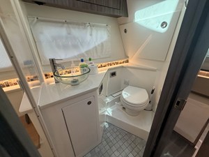 Sea Ray 370 SUNDANCER OUTBOARD 69 2022 Sea Ray 370 SUNDANCER OUTBOARD 70