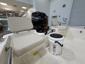 2027 Boston Whaler 170 Montauk 10