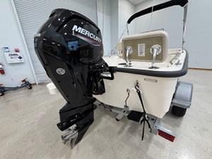 2027 Boston Whaler 170 Montauk 11