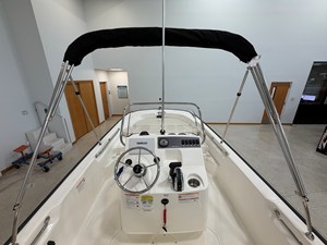 2027 Boston Whaler 170 Montauk 23
