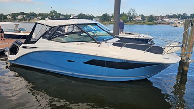Sea Ray 320 SUNDANCER OB 2 2024 Sea Ray 320 SUNDANCER OB 3