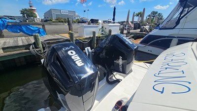 Sea Ray 320 SUNDANCER OB 6 2024 Sea Ray 320 SUNDANCER OB 7