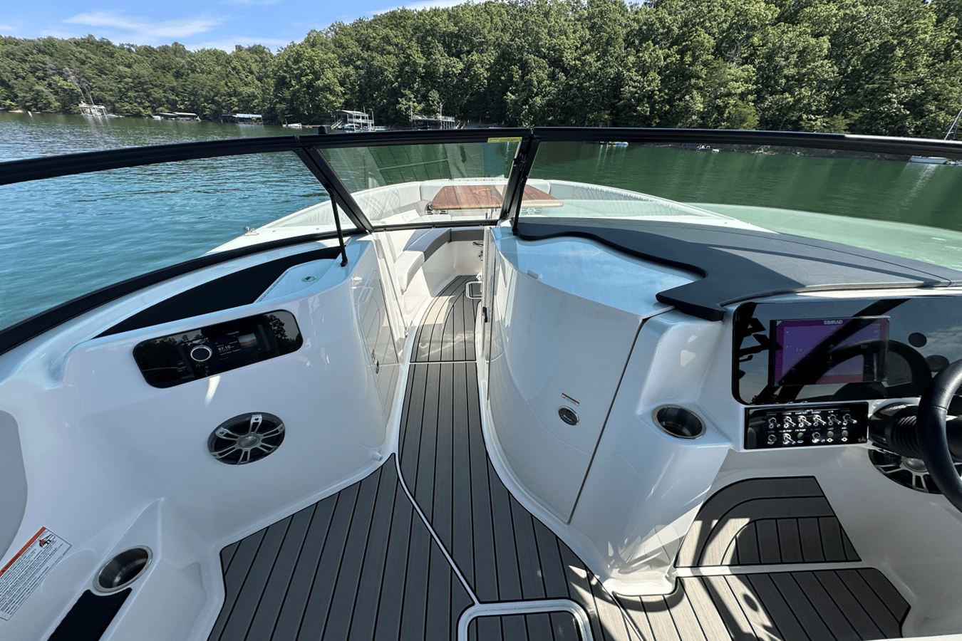 2026 Sea Ray SDX 230 Surf 20