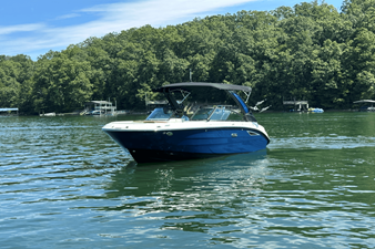 Sea Ray SDX 230 Surf 1 2026 Sea Ray SDX 230 Surf 2
