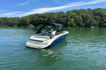 Sea Ray SDX 230 Surf 5 2026 Sea Ray SDX 230 Surf 6
