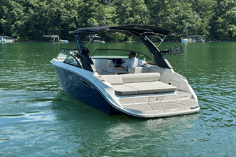2026 Sea Ray SDX 230 Surf 37