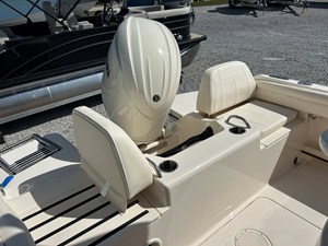 2026 Grady-White Fisherman 216 10
