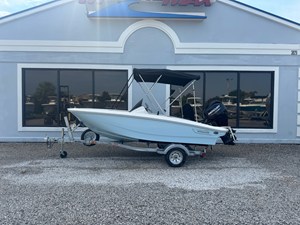 Boston Whaler 130 Super Sport 0 2027 Boston Whaler 130 Super Sport 1