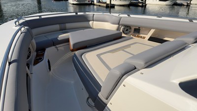 Boston Whaler 350 REALM 14 2025 Boston Whaler 350 REALM 15