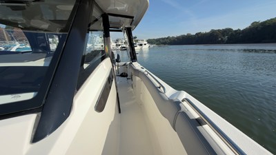 Boston Whaler 350 REALM 17 2025 Boston Whaler 350 REALM 18
