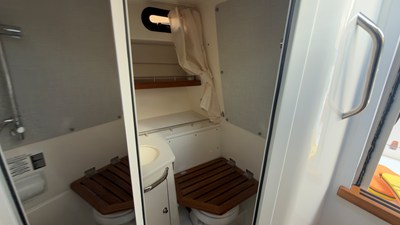 Boston Whaler 350 REALM 49 2025 Boston Whaler 350 REALM 50