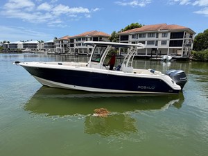 Robalo R302 CENTER CONSOLE 7 2017 Robalo R302 CENTER CONSOLE 8