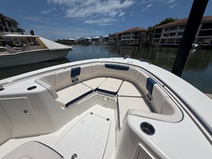 Robalo R302 CENTER CONSOLE 15 2017 Robalo R302 CENTER CONSOLE 16