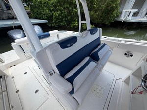 Robalo R302 CENTER CONSOLE 20 2017 Robalo R302 CENTER CONSOLE 21