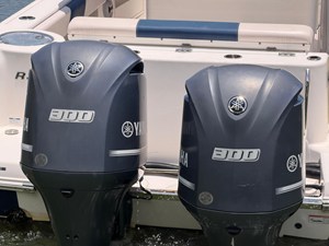 Robalo R302 CENTER CONSOLE 27 2017 Robalo R302 CENTER CONSOLE 28