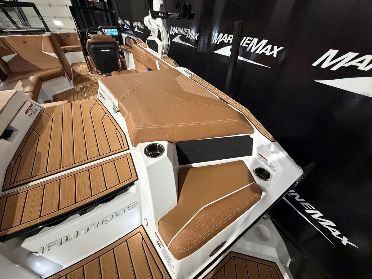 2026 Nautique Super Air Nautique S21 13